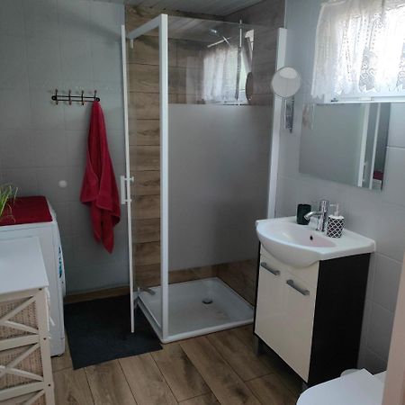 Domek W Slawie Przy Jeziorze Na Galerach Slawa Exterior photo